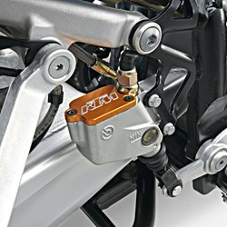 Zeige Details für DECKEL FUSSBREMSZYLINDER Bild von DECKEL FUSSBREMSZYLINDER